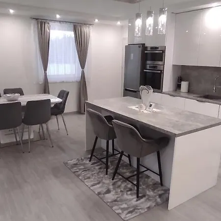 בית נופש Marko *